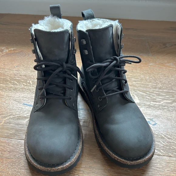 Birkenstock Bryson Shearling Graphite Ankle Boots - Picture 2 of 13